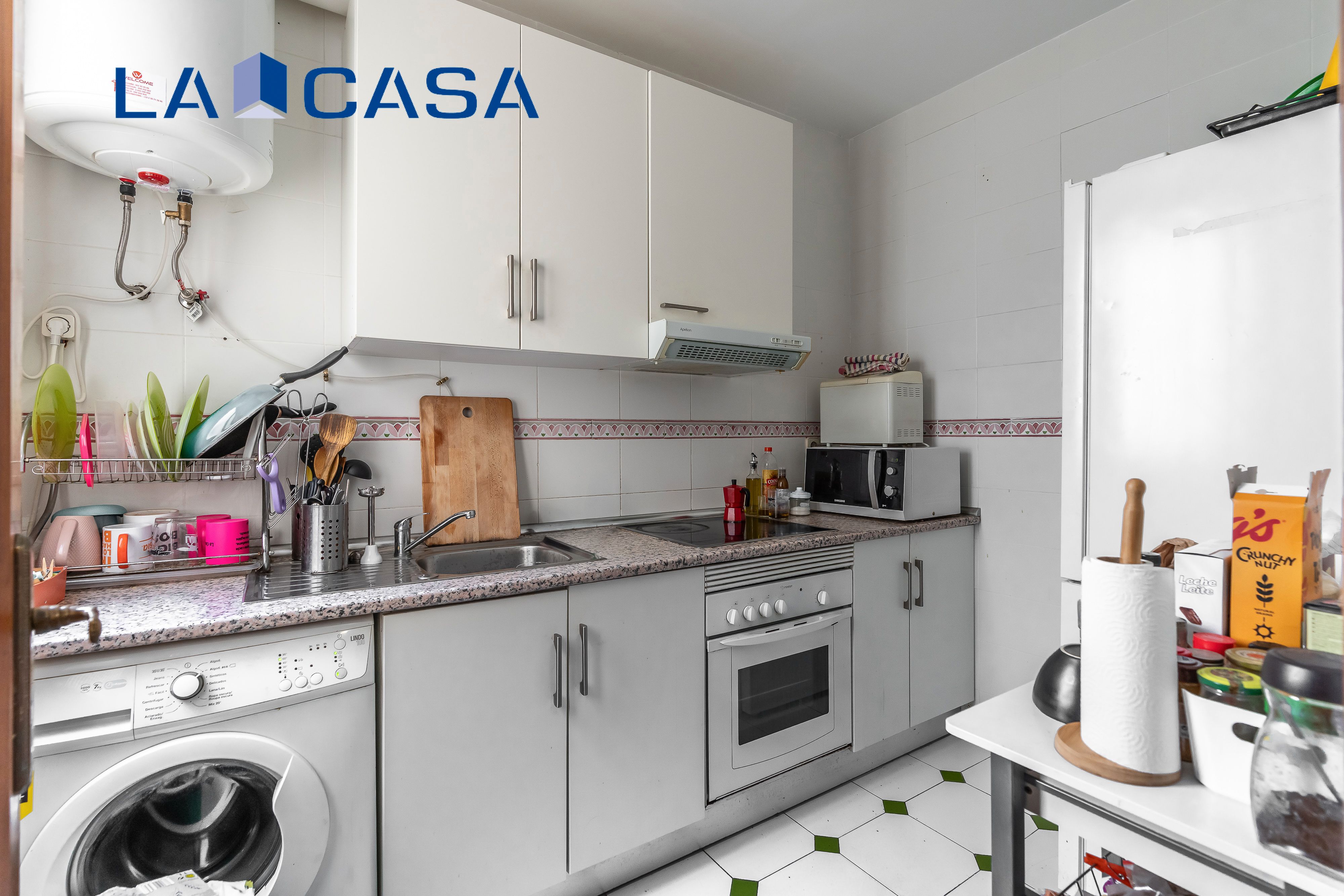 Kitchen of Flat for sale in  Madrid Capital