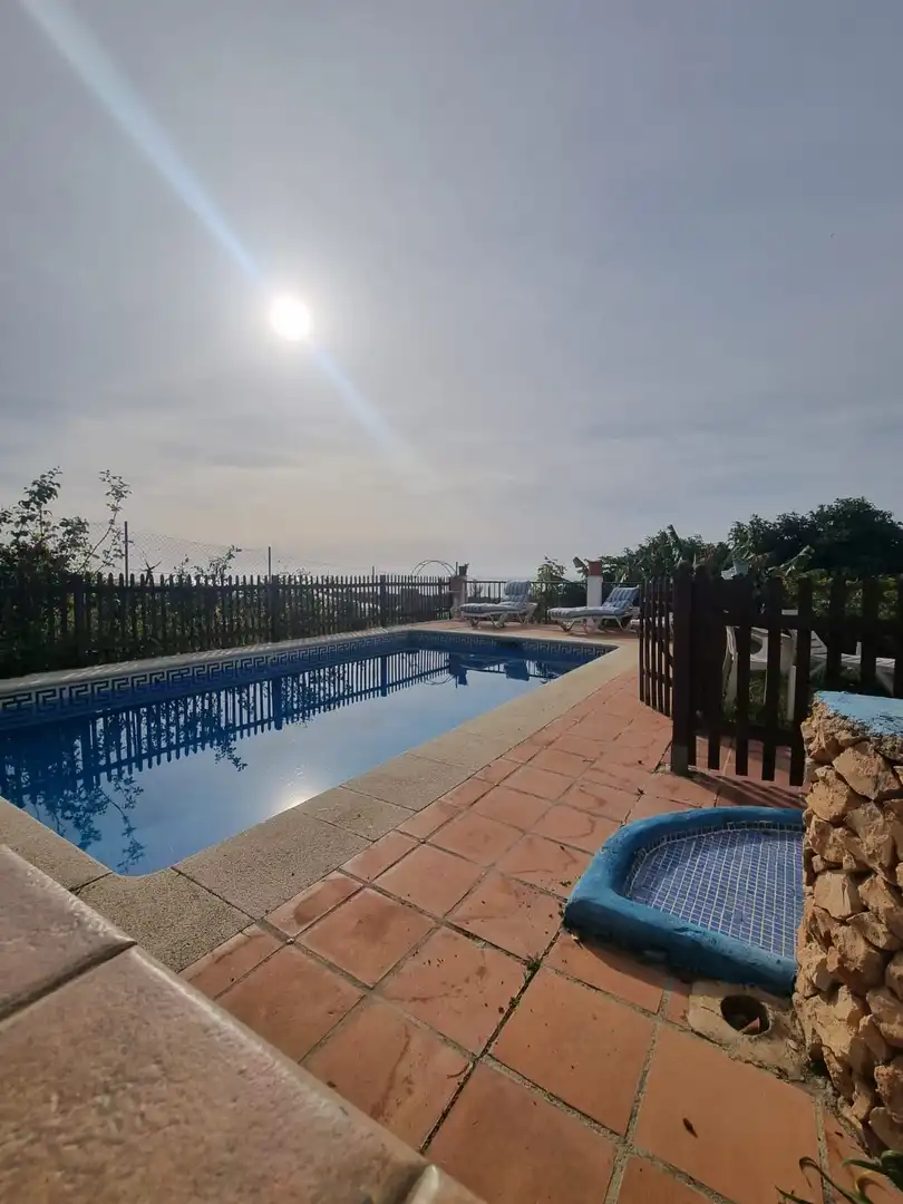 Piscina de Casa o chalet en venta en Nerja con Calefacción, Jardín privado y Terraza