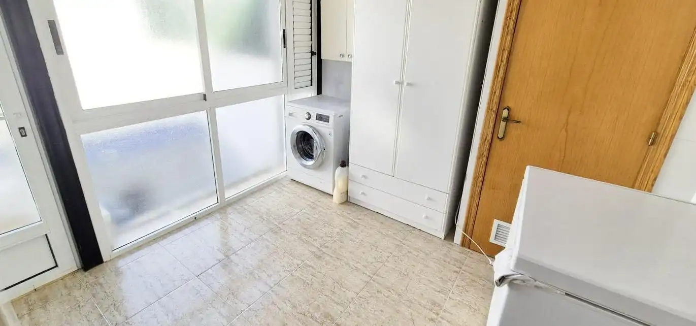 Schlafzimmer von Erdgeschoss zum Verkauf in Elche / Elx mit Klimaanlage, Terrasse und Abstellraum