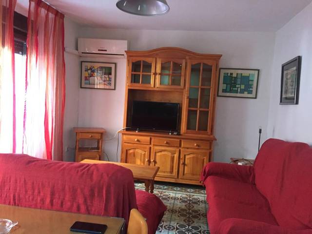 Piso en Alquiler en Calle Nueva del Santísimo en Centro - Sagrario