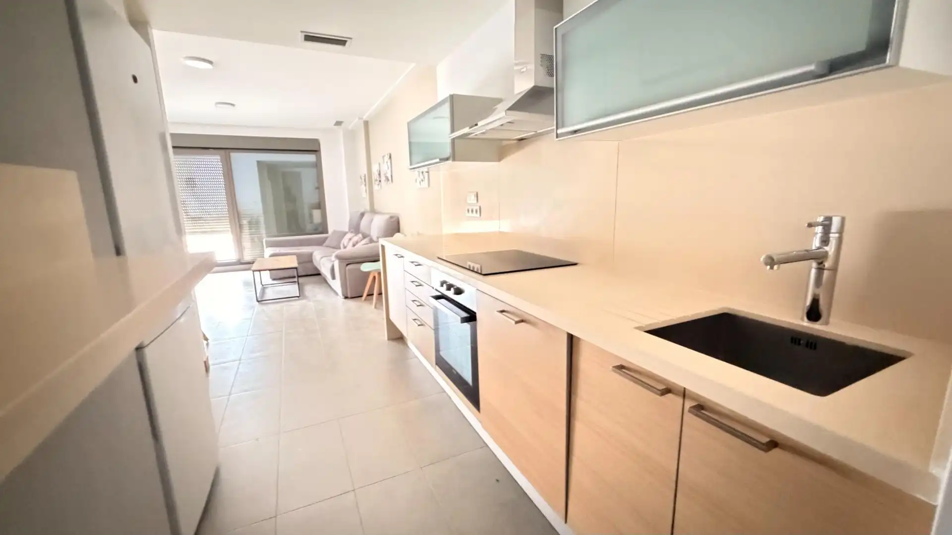 Cocina de Apartamento en venta en Elche / Elx con Aire acondicionado, Jardín privado y Terraza