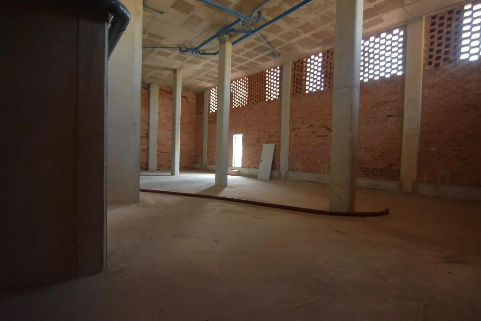 Local comercial en alquiler en Badalona - Calle Eduard Maristany