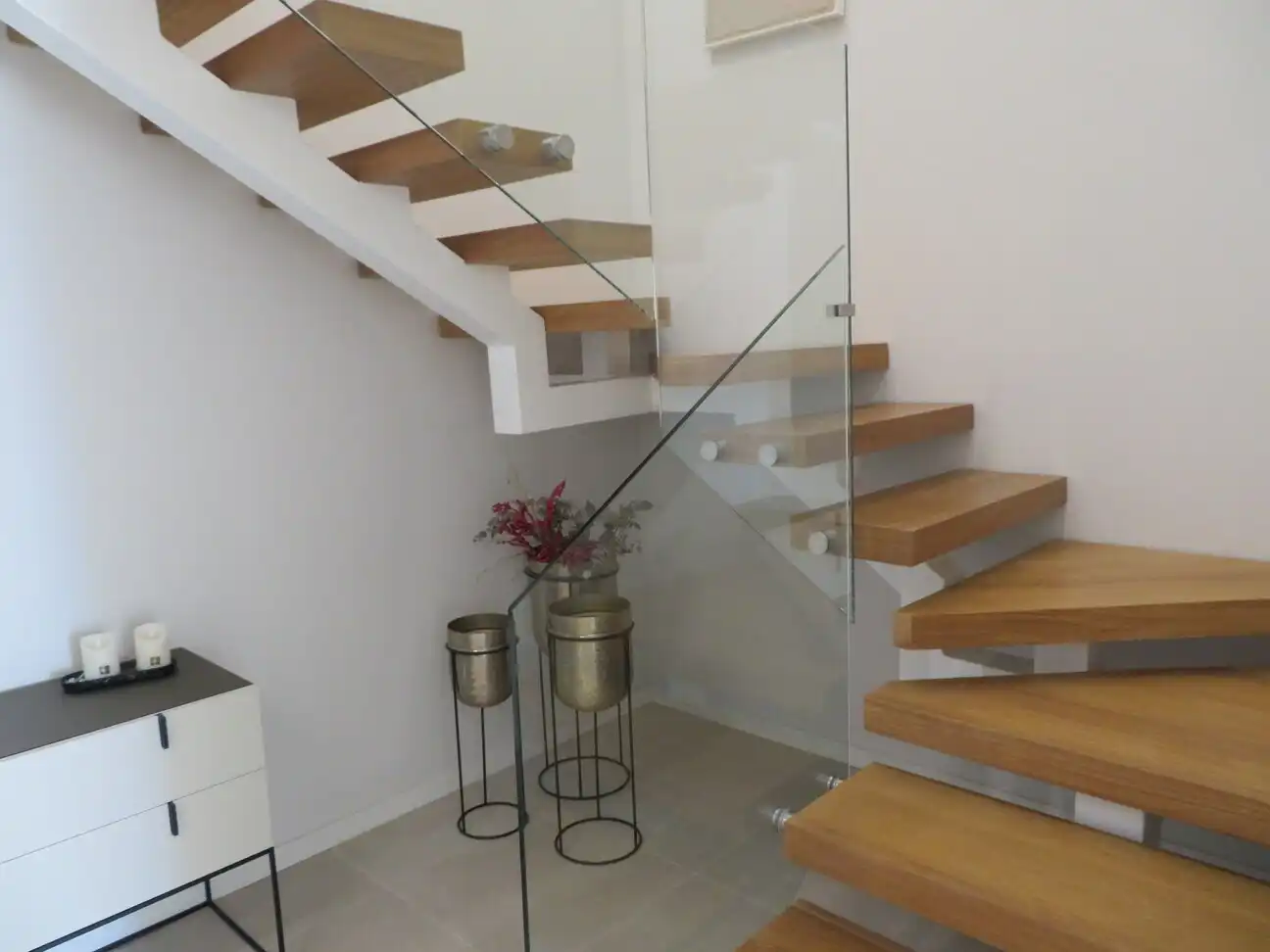Maisonette zum Verkauf in Dénia mit Klimaanlage, Terrasse und Abstellraum