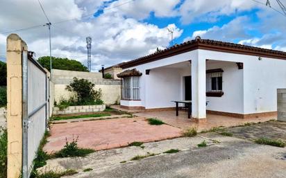 Exterior view of House or chalet for sale in Chiclana de la Frontera