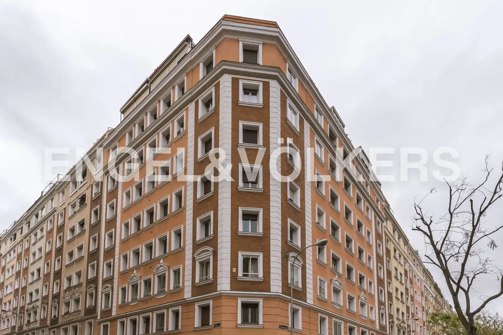 Exterior view of Flat for sale in Madrid  with Air Conditioner, Heating and Parquet flooring