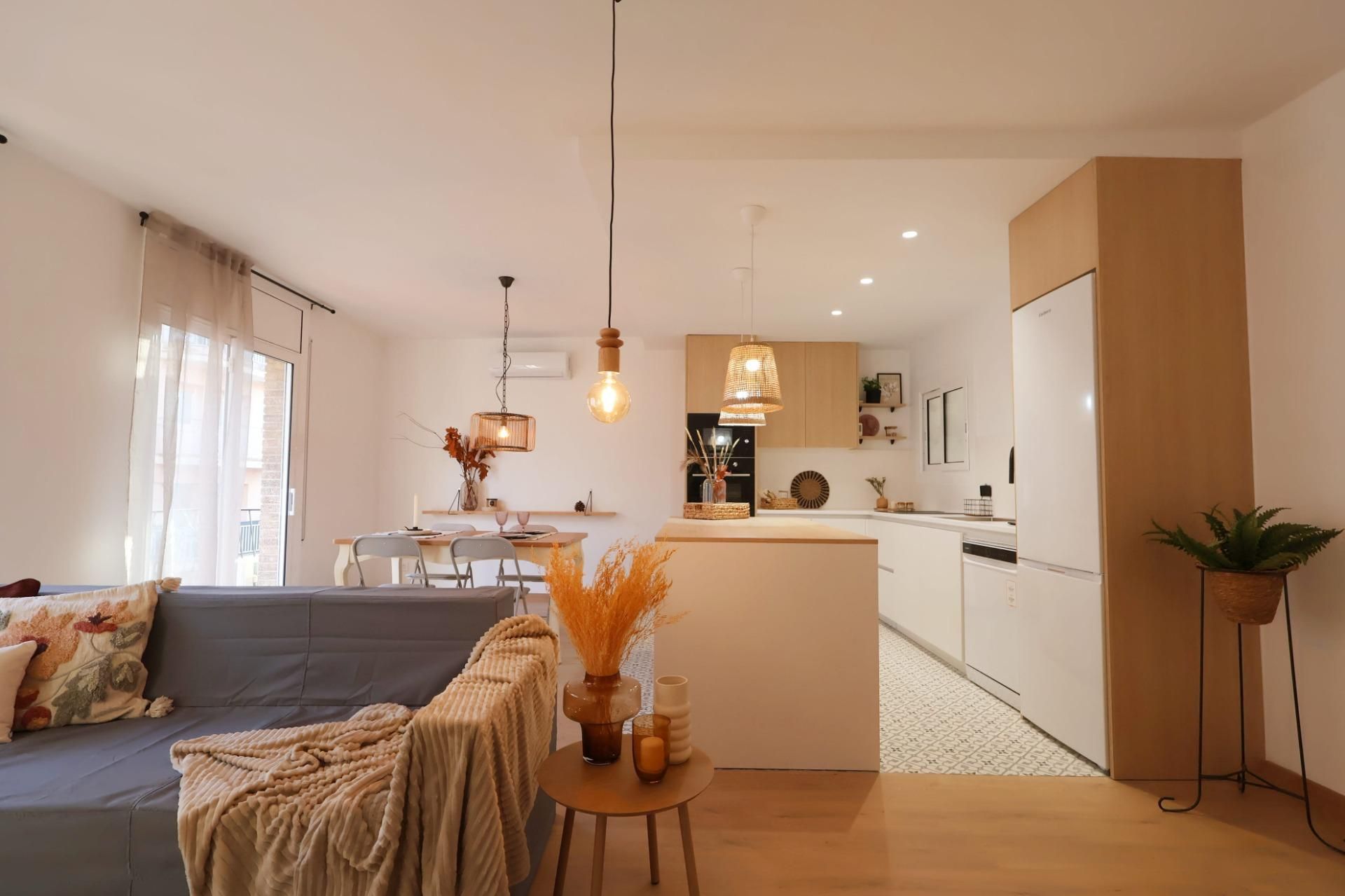 Kitchen of Flat for sale in Vilanova i la Geltrú  with Balcony