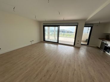 Appartamento con balcone in vendita a Calle de los Juegos de Barcelona 124