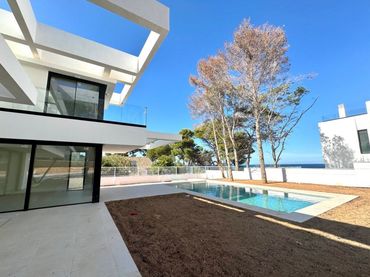 Casa amb piscina en venda a Las Rotas / Les Rotes
