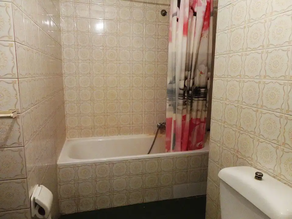Bathroom of Flat for sale in Salas de los Infantes, Burgos