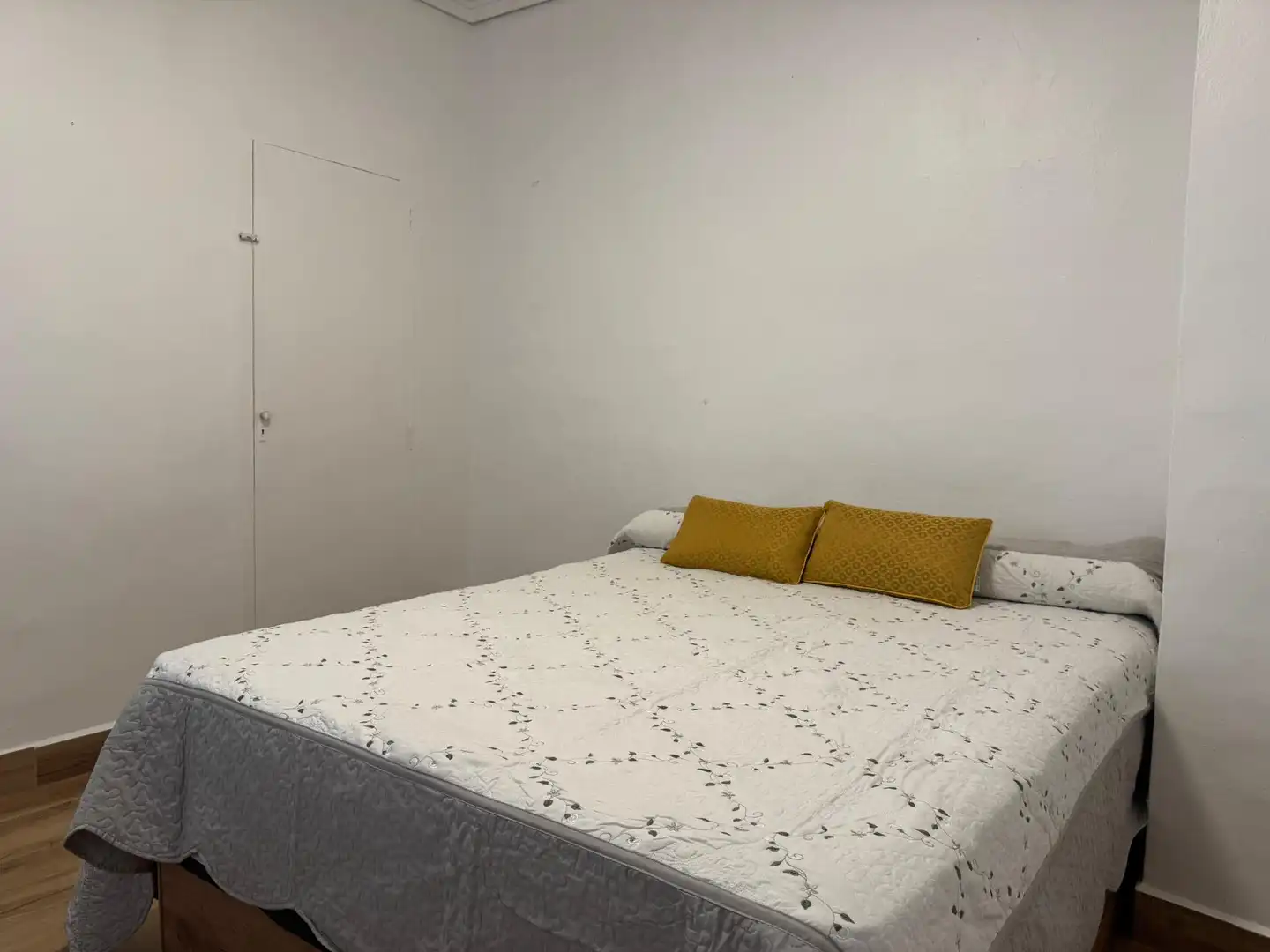 Habitación de Piso de alquiler en Oliva con Aire acondicionado, Calefacción y Terraza