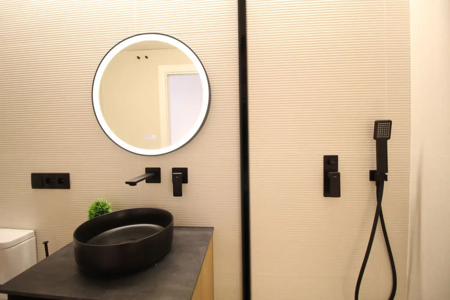 Bathroom of Flat for sale in Almenara  with Air Conditioner, Heating and Storage room