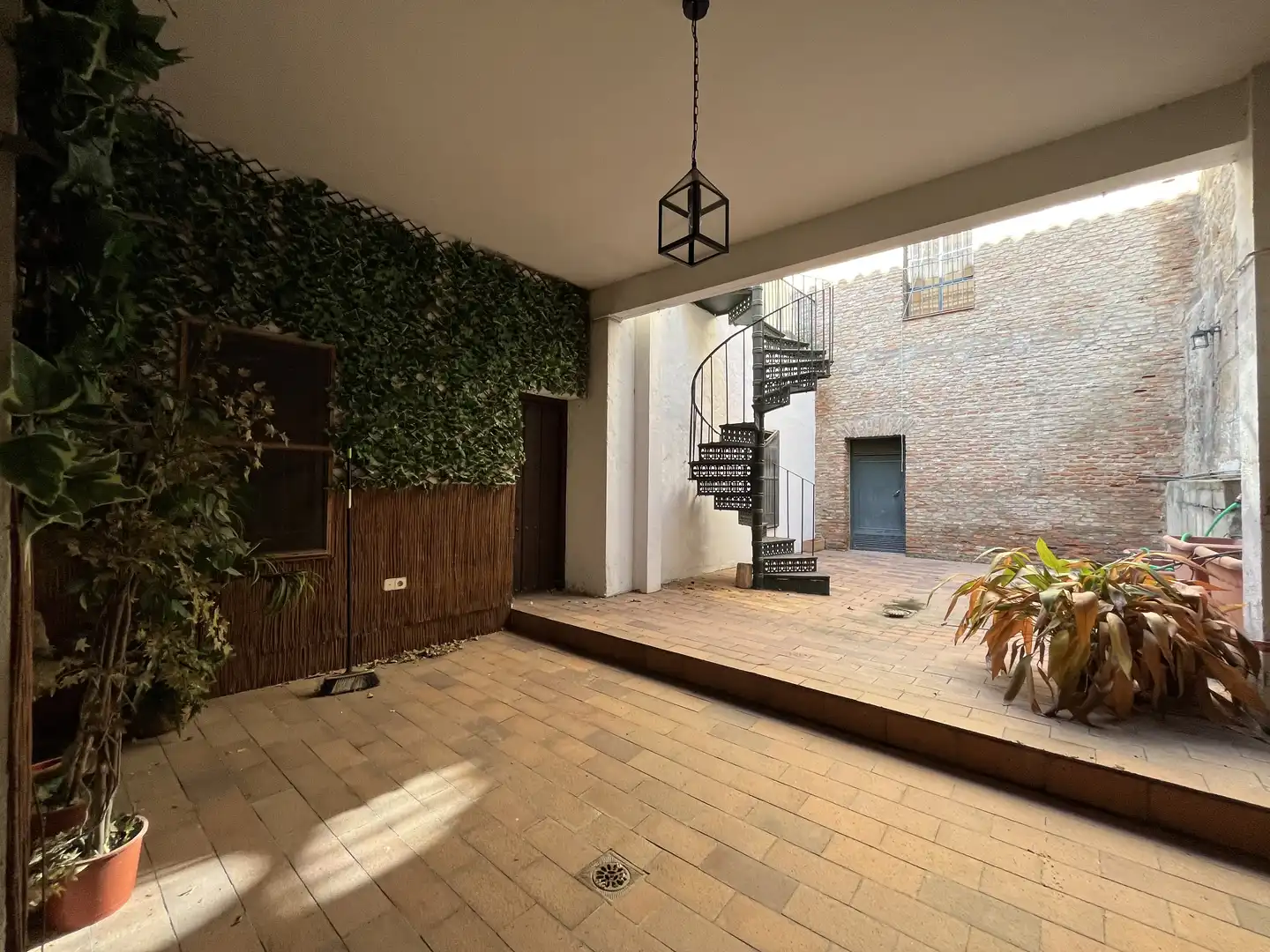 Houses for sale in Calle Coria, Centro Ciudad