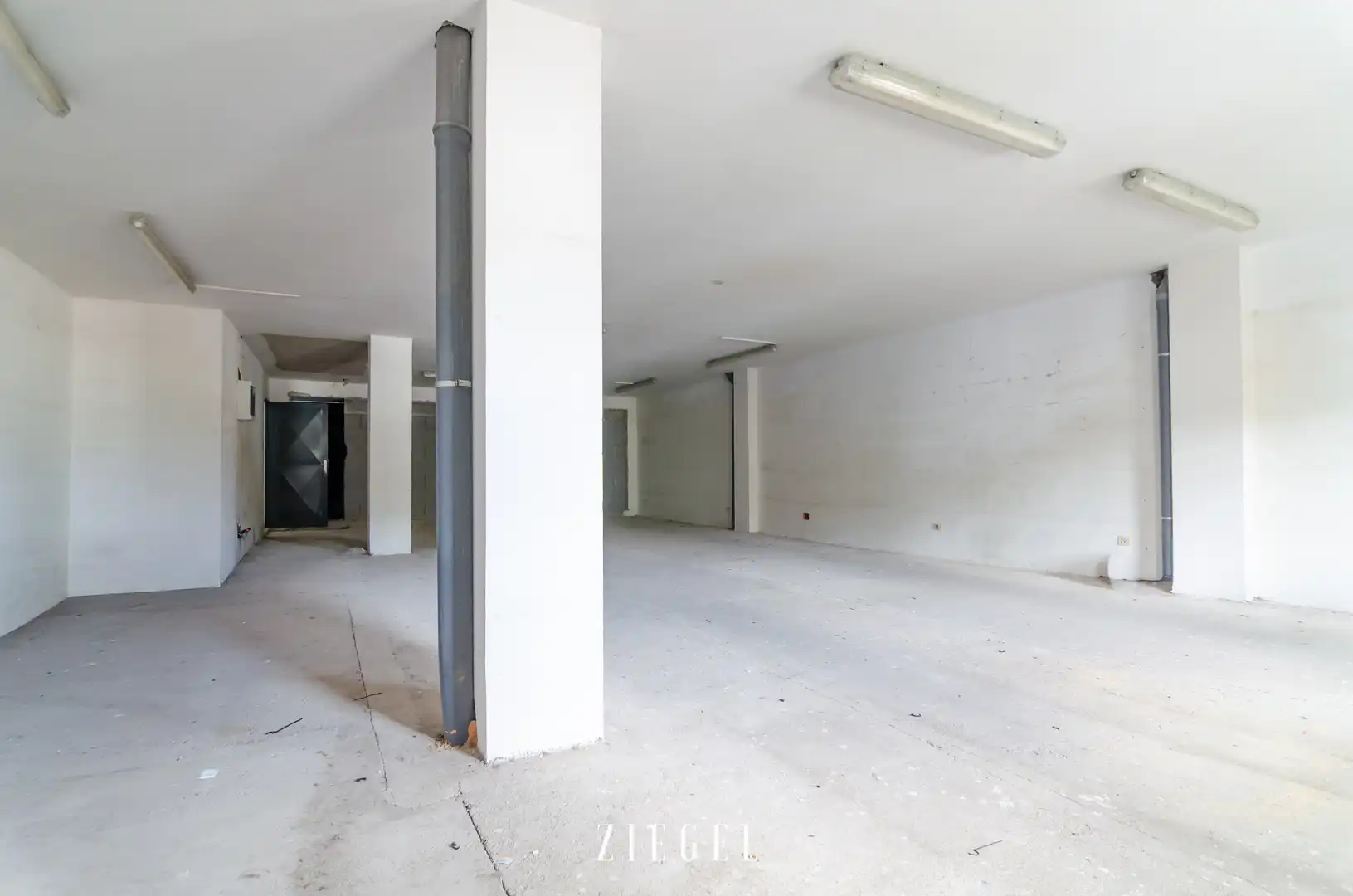 Commercial properties for sale in Las Palmas de Gran Canaria  with Air Conditioner