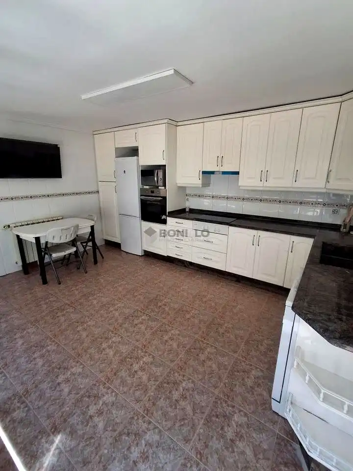 Kitchen of Ground floor for rent in Teruel  with Heating, Terrace and Furnished
