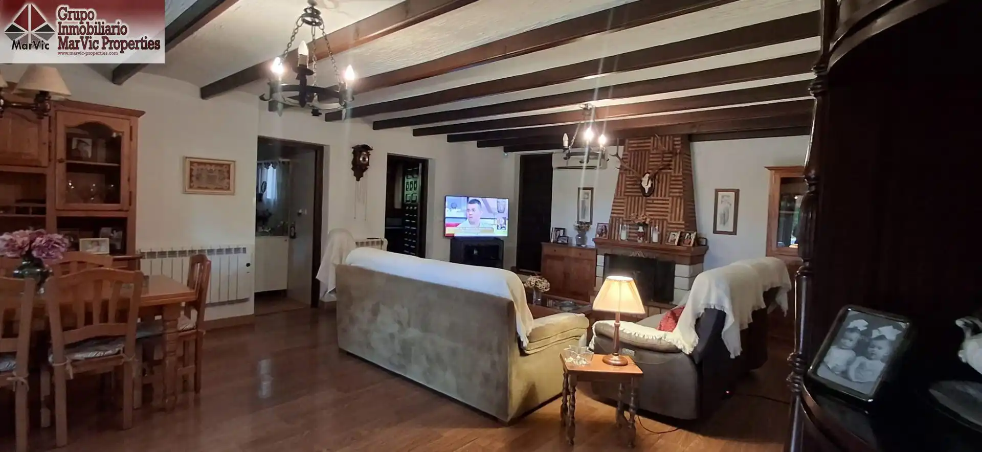 Sala d'estar de Casa o xalet en venda en Benidorm amb Aire condicionat, Jardí privat i Terrassa