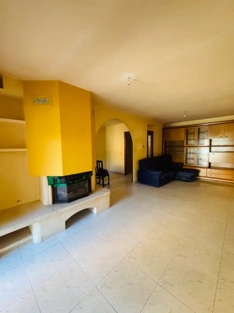 Sala de estar de Casa o chalet en venta en Cistérniga con Calefacción, Terraza y Lavadora