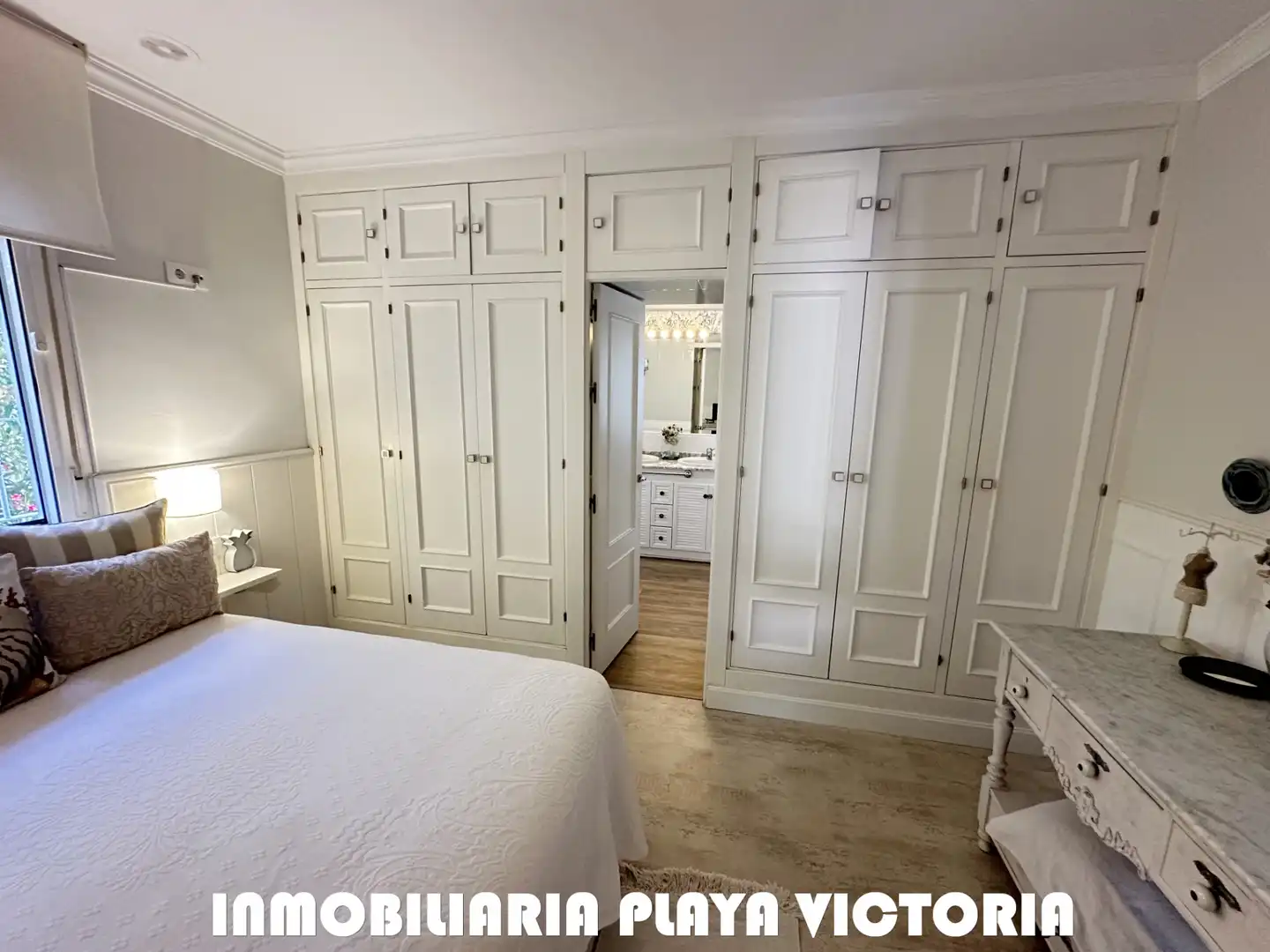 Bedroom of Houses for sale in Chiclana de la Frontera  with Air Conditioner, Private garden and Swimming Pool