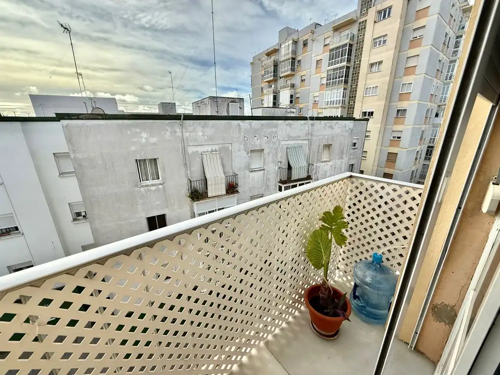 Terrasse von Maisonette zum Verkauf in Cádiz mit Balkon