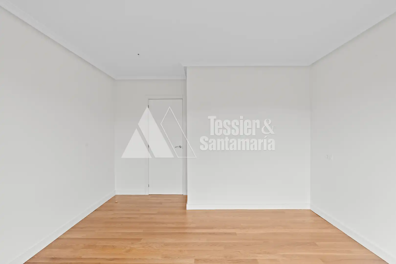 Bedroom of Flat for sale in Gijón   with Heating, Parquet flooring and Storage room