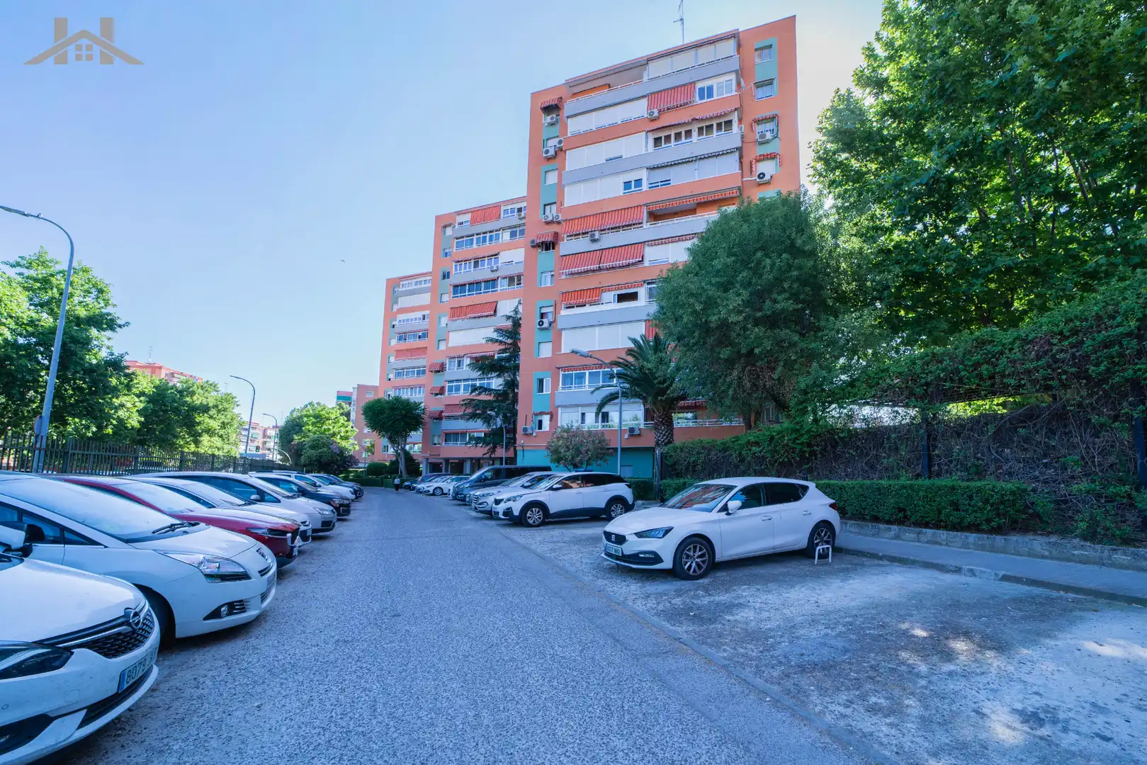 Aparcament de Pis en venda en Móstoles amb Aire condicionat, Terrassa i Moblat