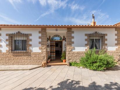 Vista exterior de Casa o xalet en venda en Morelábor amb Parquet