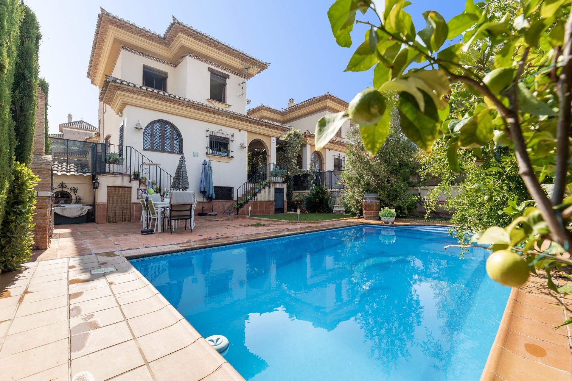 Garden of House or chalet for sale in Monachil  with Air Conditioner, Heating and Private garden