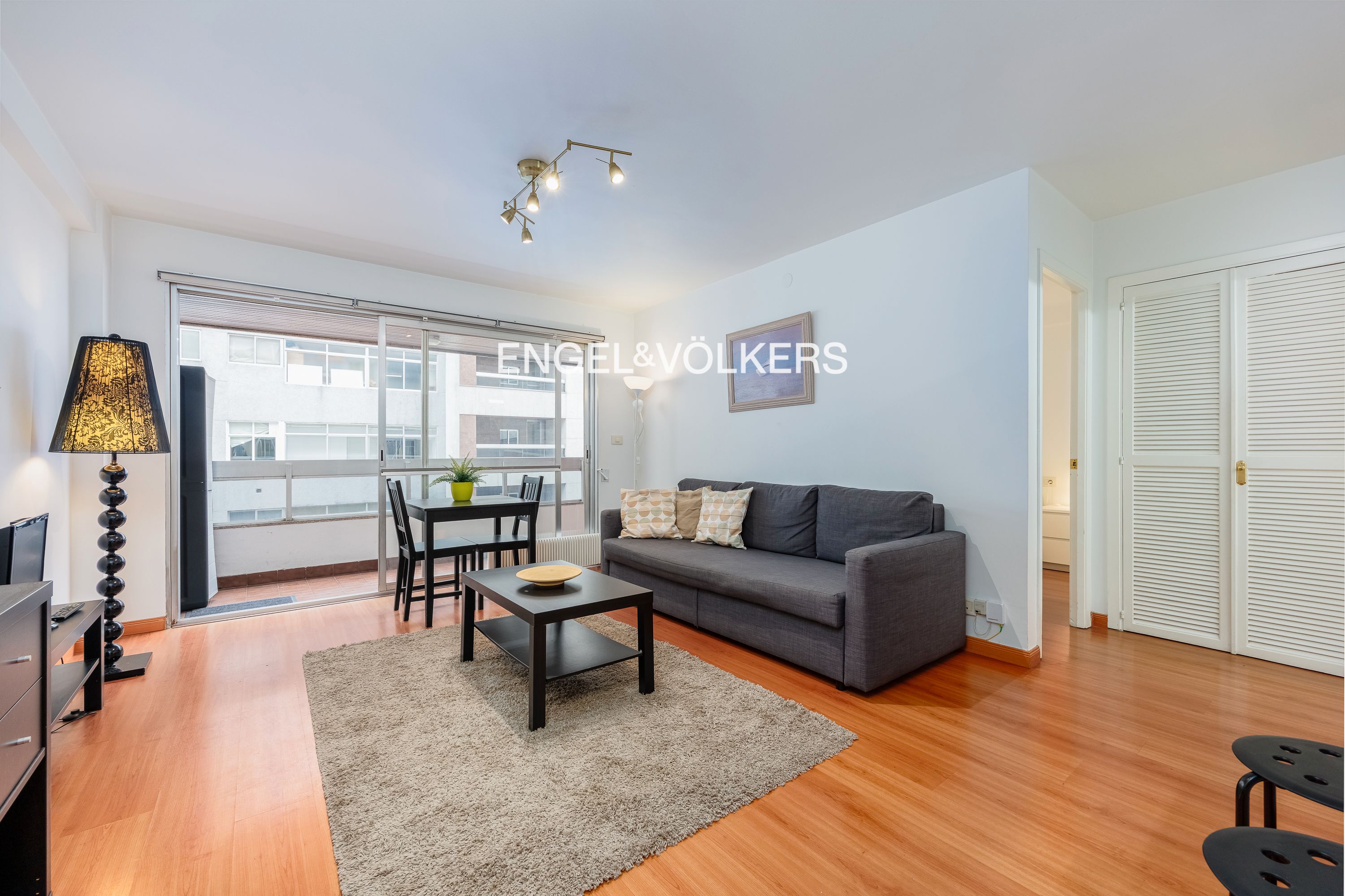 Living room of Flat for sale in Vigo   with Heating, Swimming Pool and Balcony