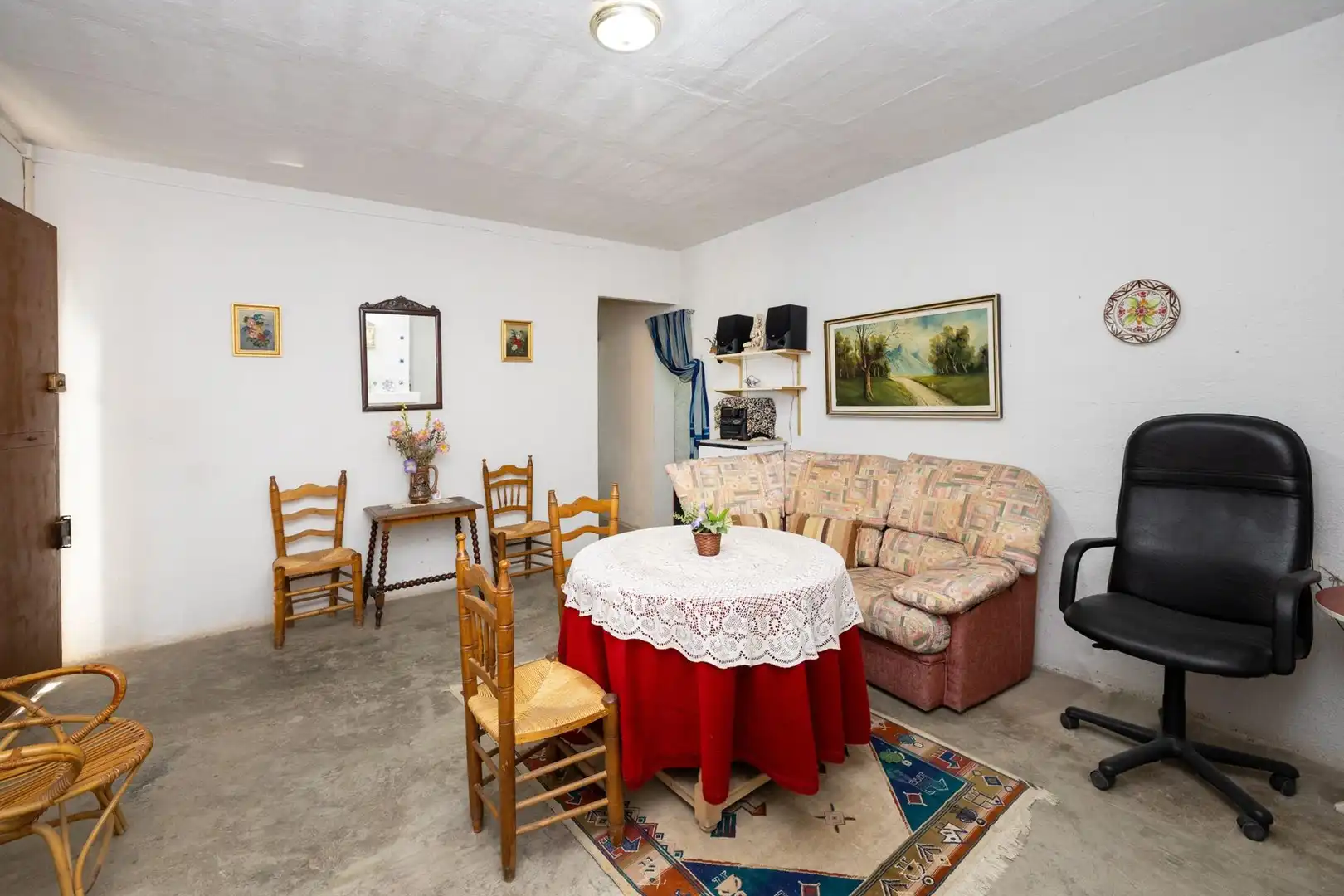 Country homes for sale in Villa de Otura  with Storage room