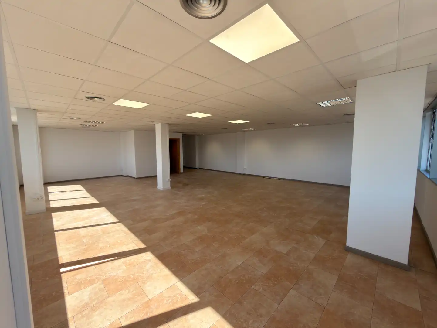 Büro mit Aufzug zur Miete in Carrer Ivars d'Urgell 63, imagen 8