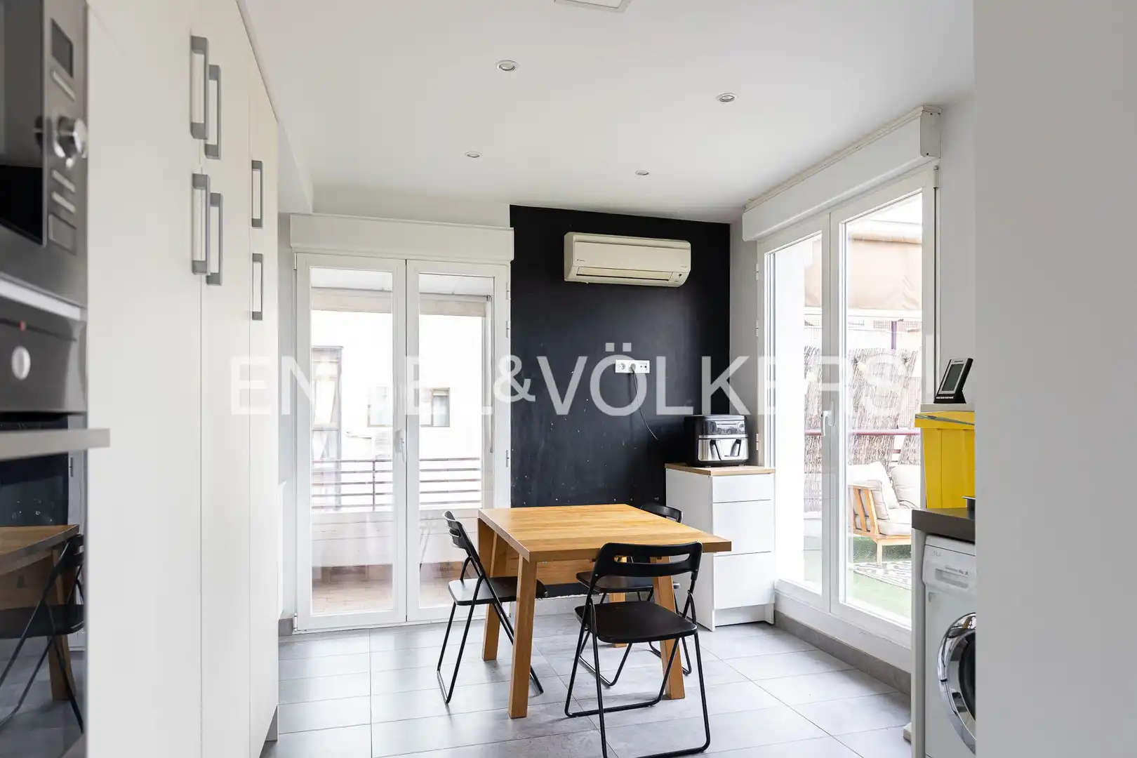 Comedor de Ático en venta en Madrid con Aire acondicionado, Calefacción y Terraza