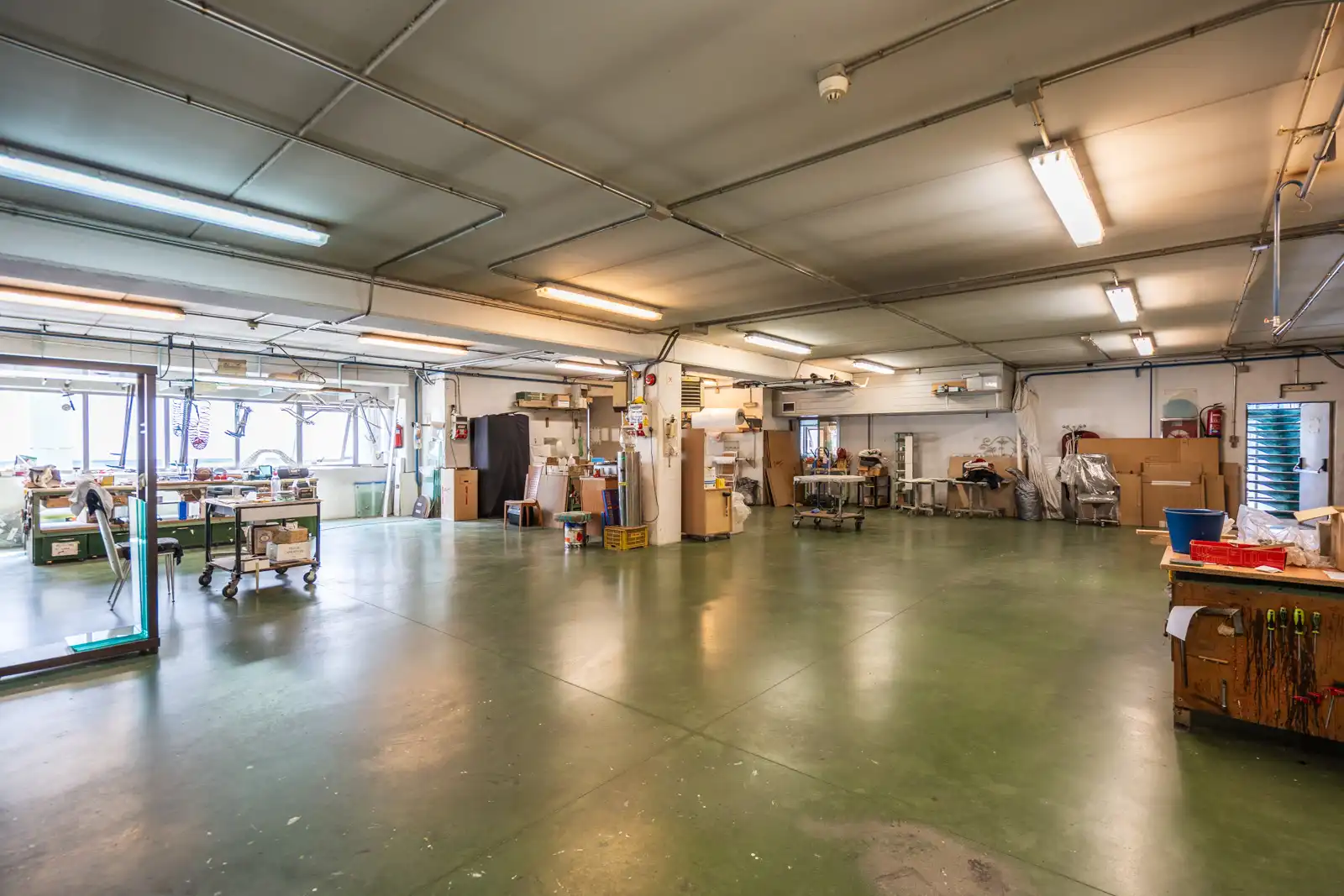 Fabrikhallen zur Miete in Móstoles