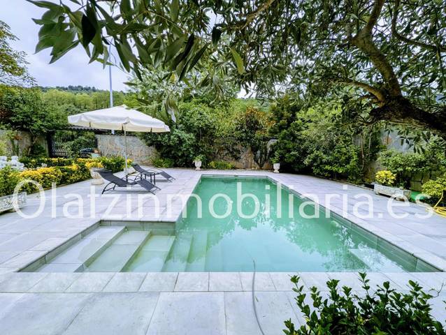 Casa-chalet en Venta en Laudio / Llodio