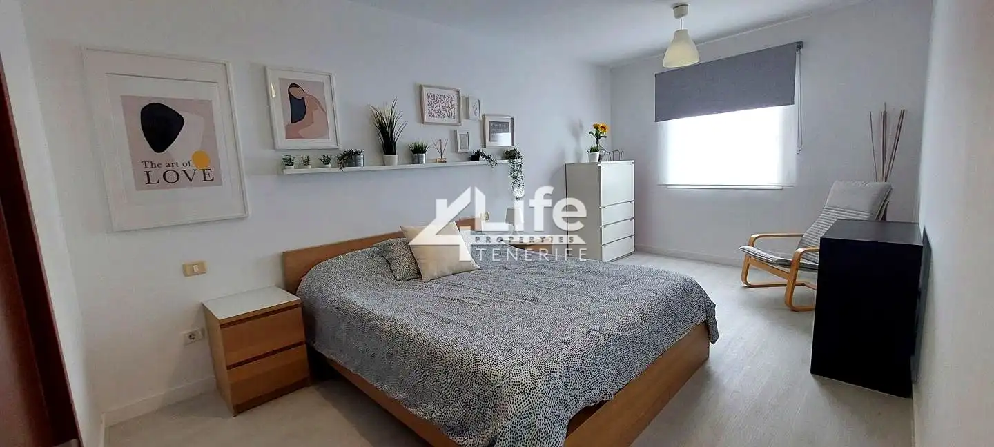 Bedroom of Flat for sale in Adeje  with Air Conditioner, Terrace and Furnished