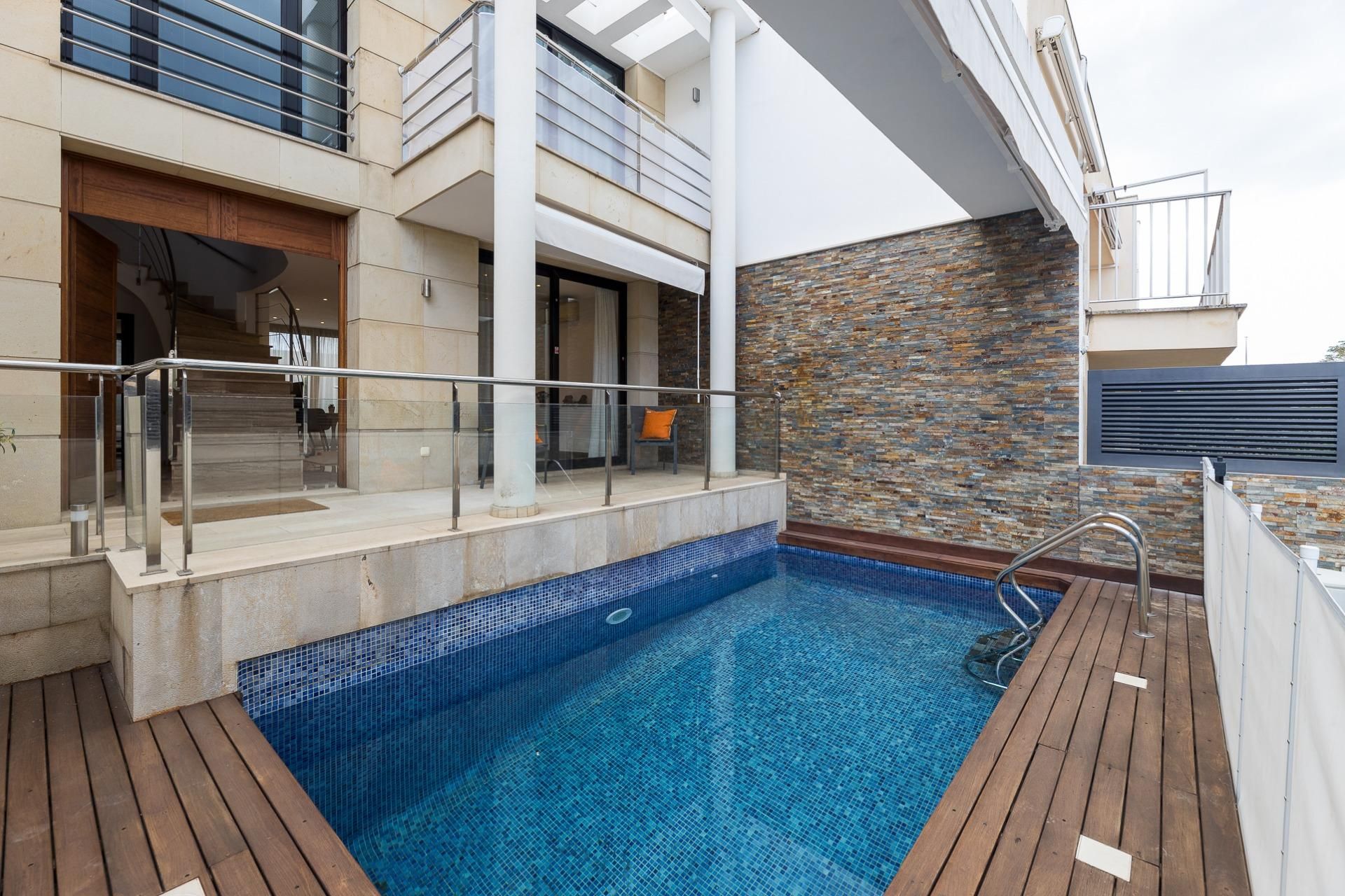 Piscina de Casa o xalet en venda en  Palma de Mallorca amb Aire condicionat, Calefacció i Jardí privat