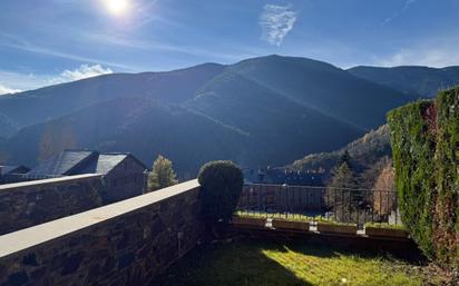 Vista exterior de Casa o xalet en venda en Planoles amb Terrassa, Traster i Balcó