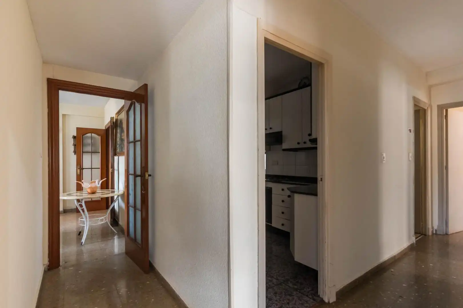 Wohnung zur Miete in Murcia mit Klimaanlage, Terrasse und Abstellraum