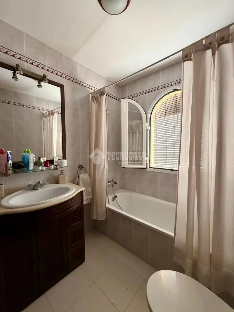Badezimmer von Haus oder Chalet zum Verkauf in Jerez de la Frontera mit Klimaanlage und Terrasse