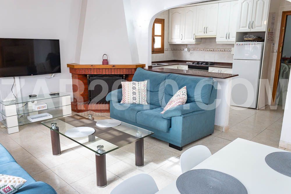 Sala d'estar de Casa adosada en venda en Garrucha amb Terrassa, Forn i Rentadora