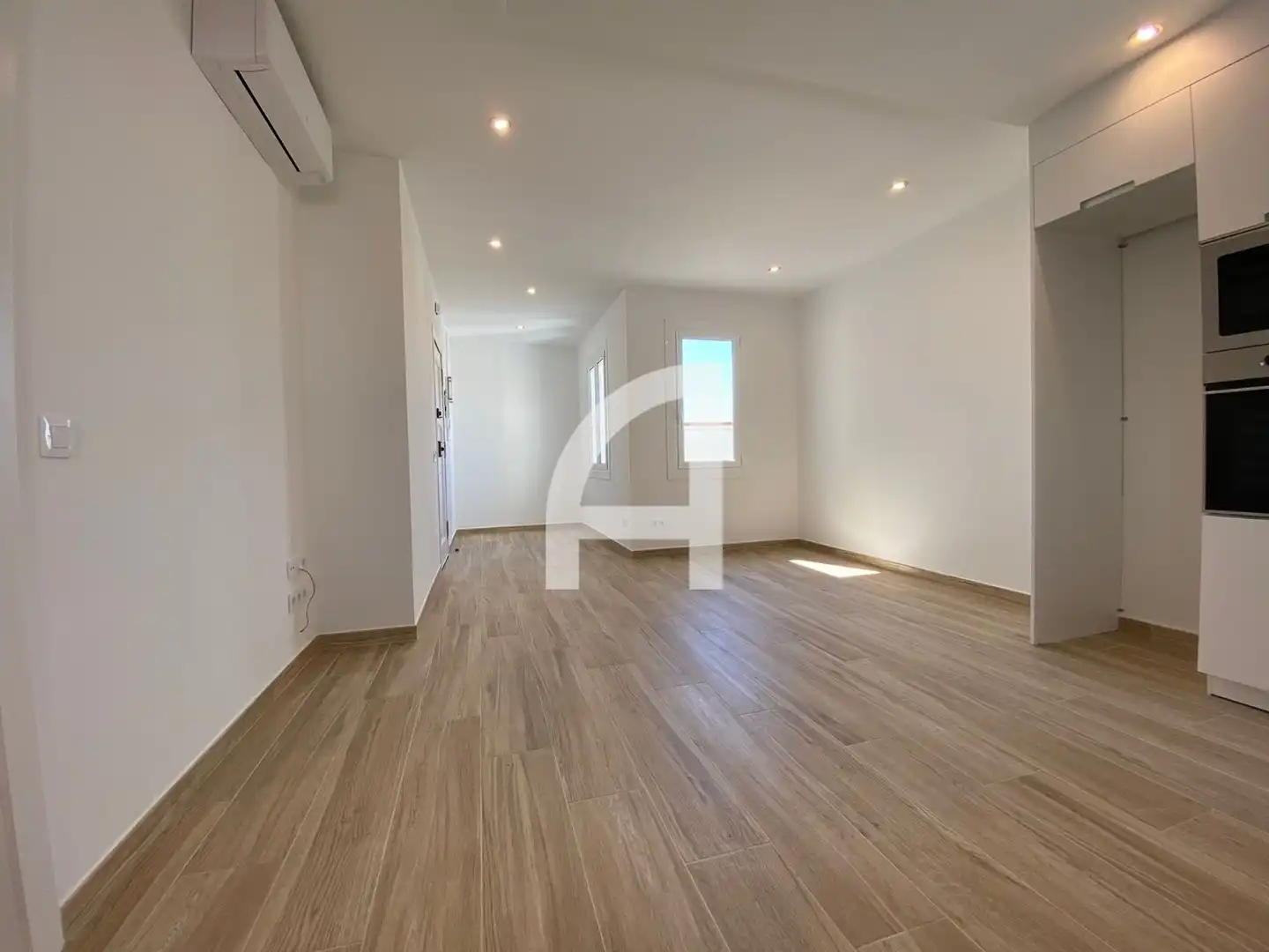 Living room of Attic for rent in Eixample