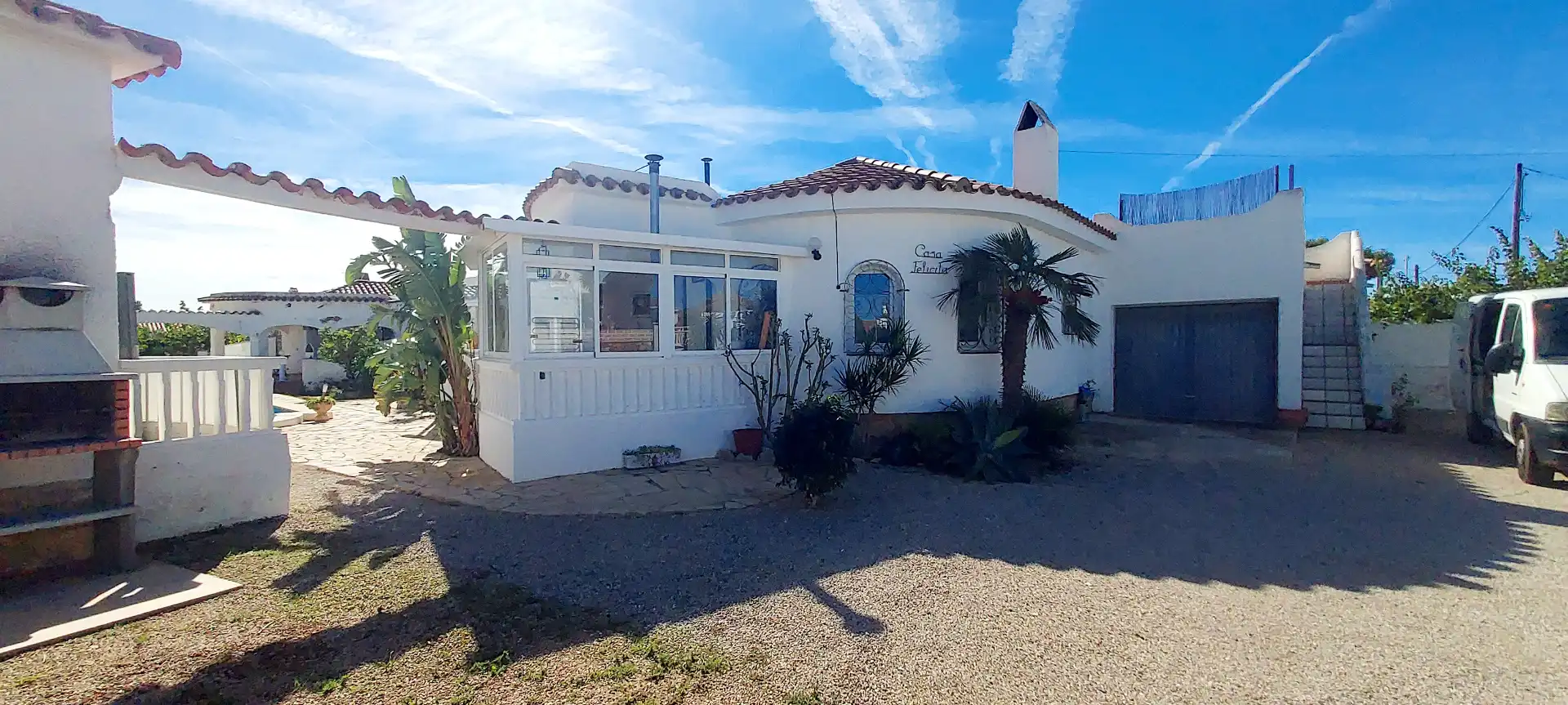 Semi-detached house with pool for sale in Carrer Illes Canaries, imagen 4