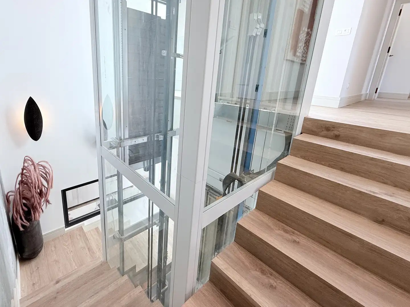 Einfamilien-Reihenhaus zum Verkauf in Málaga mit Privatgarten, Balkon und Gemeinschaftspool