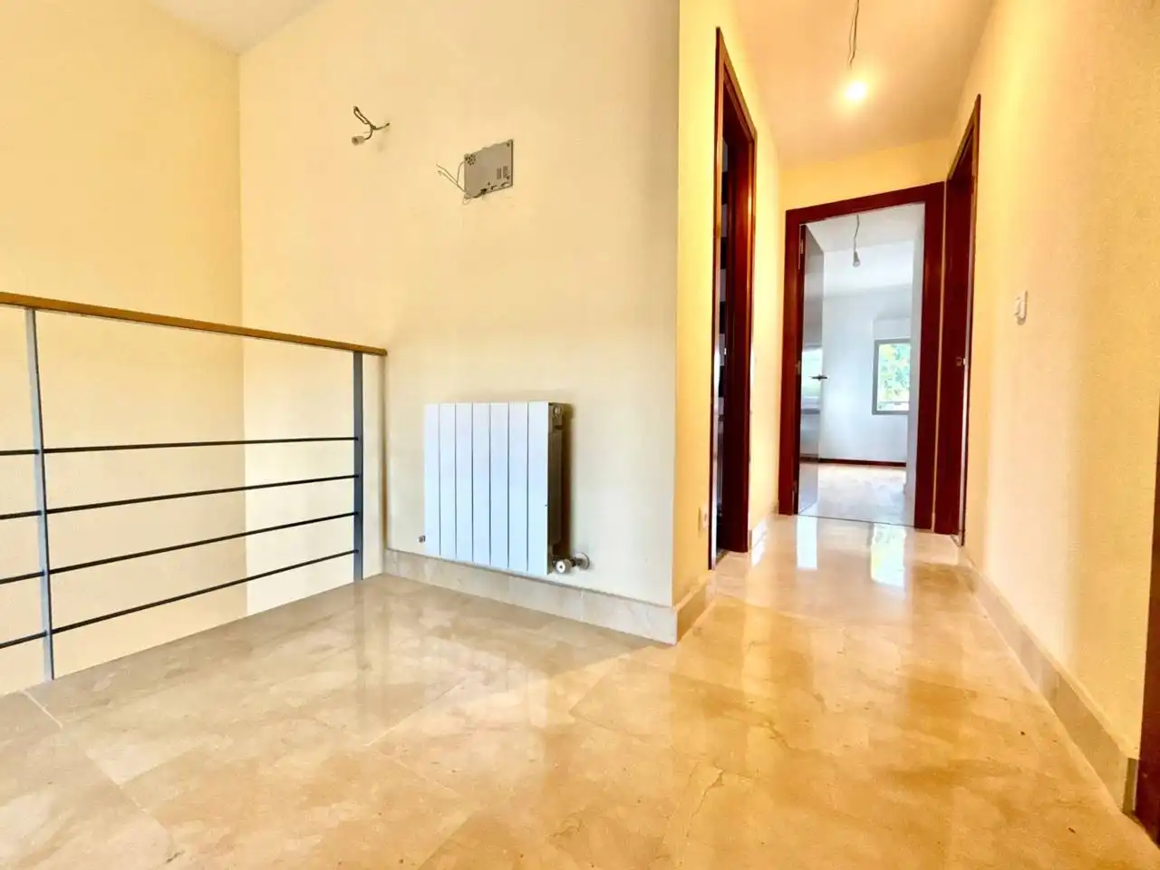 Casa adosada en venta en Bargas con Calefacción, Jardín privado y Alarma