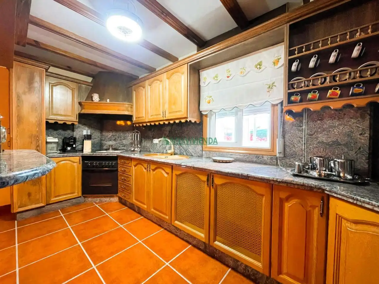 Cocina de Casa o chalet en venta en Redondela con Calefacción, Jardín privado y Terraza