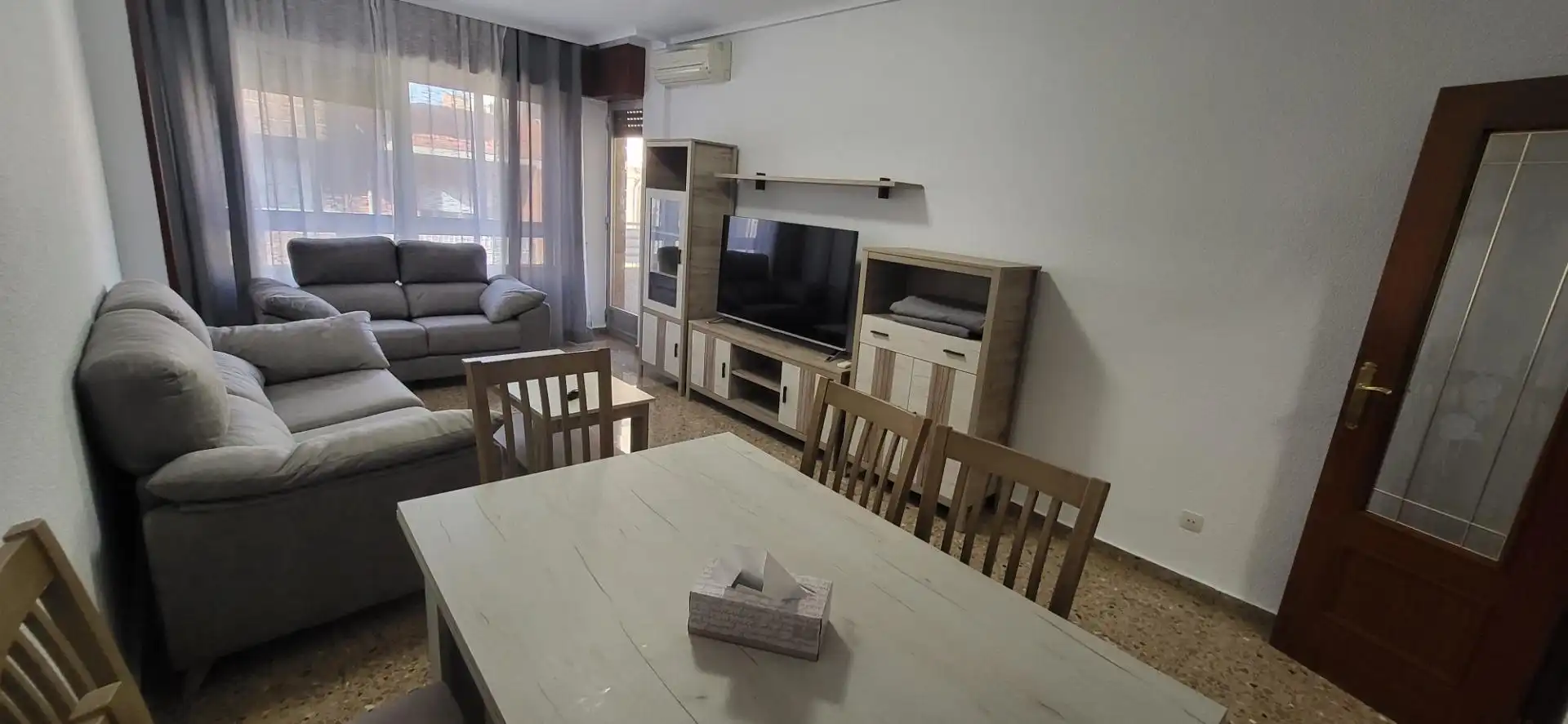Living room of Flat for rent in Albacete  with Air Conditioner, Heating and Furnished