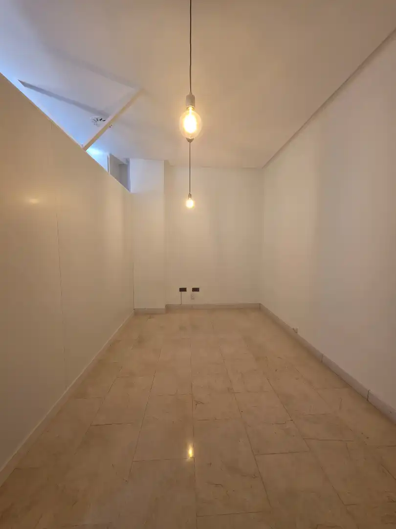 Flat for rent in Madrid  with Air Conditioner, Heating and Furnished