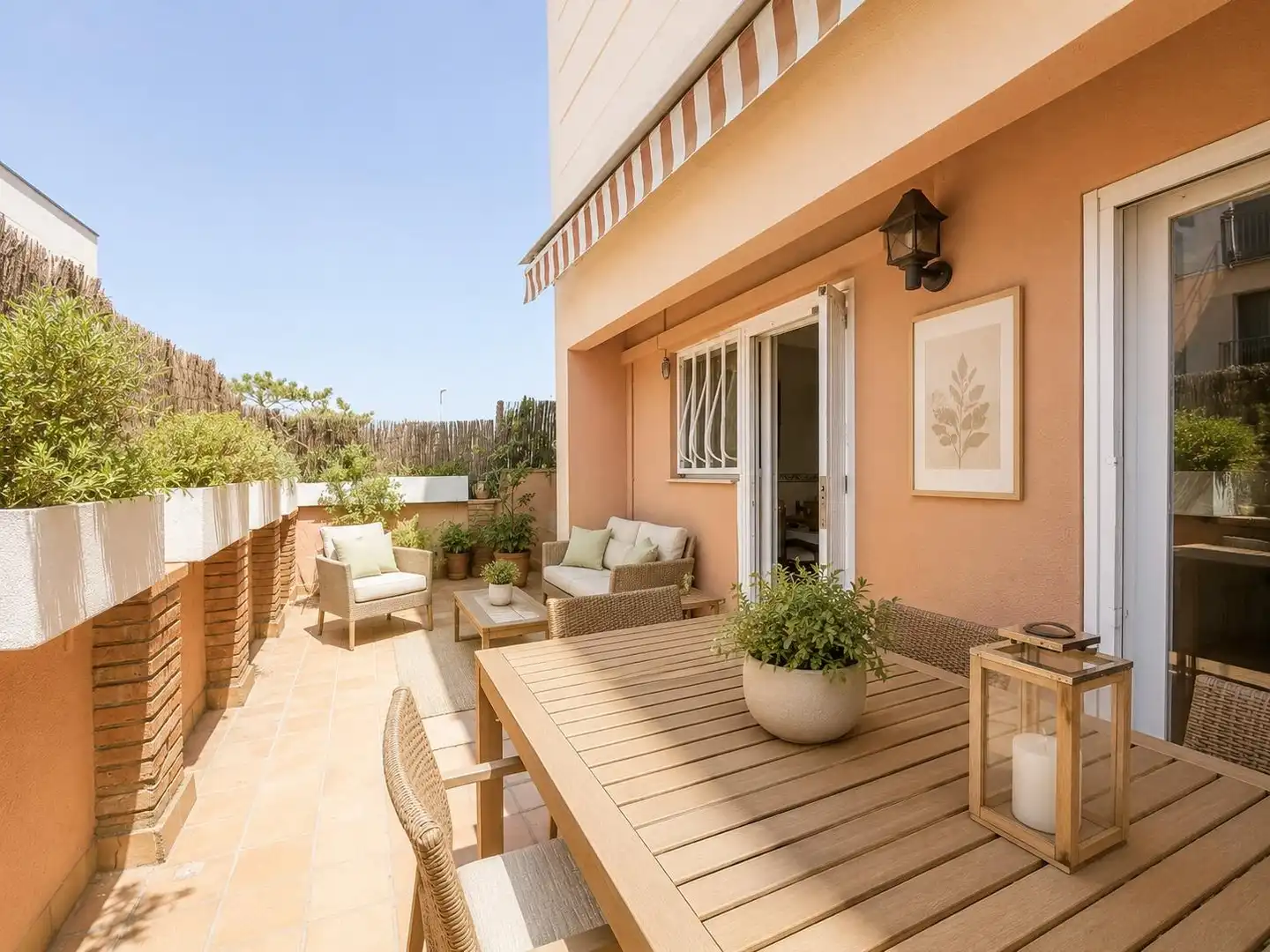 Casa con terraza en venta en Montcada Centre - La Ribera