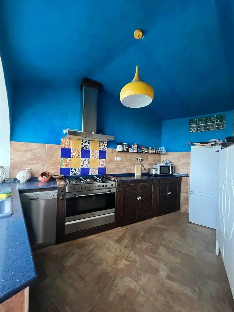 Cocina de Casa o chalet de alquiler en Salobreña con Aire acondicionado, Jardín privado y Parquet
