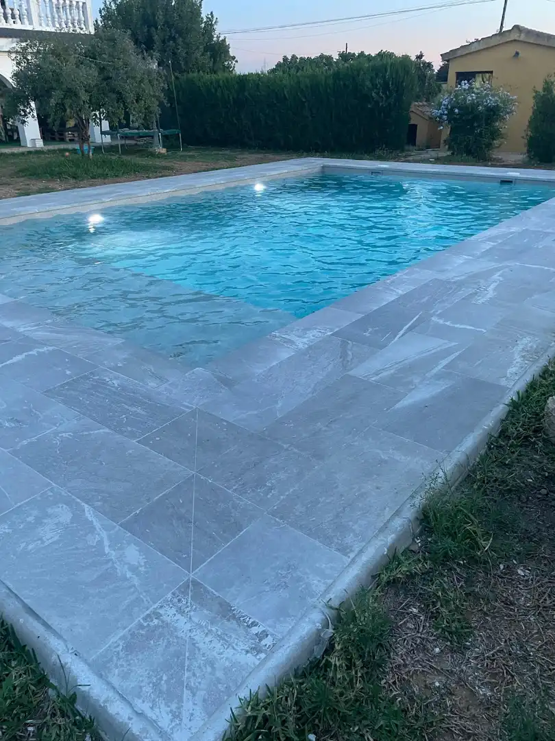 Piscina de Casa o xalet de lloguer en Dos Hermanas amb Jardí privat, Piscina i Es permeten mascotes