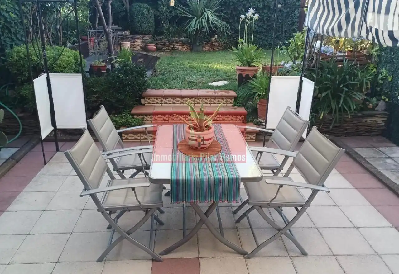 Terrassa de Casa o xalet en venda en San Andrés del Rabanedo amb Calefacció, Jardí privat i Terrassa