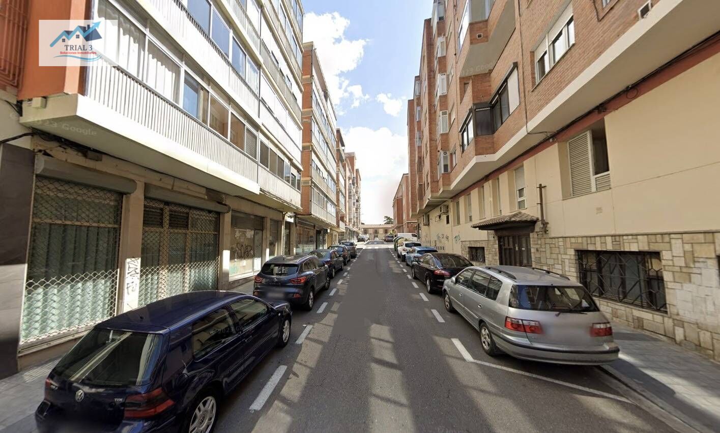 Vista exterior de Piso en venta en Palencia Capital con Terraza y Balcón